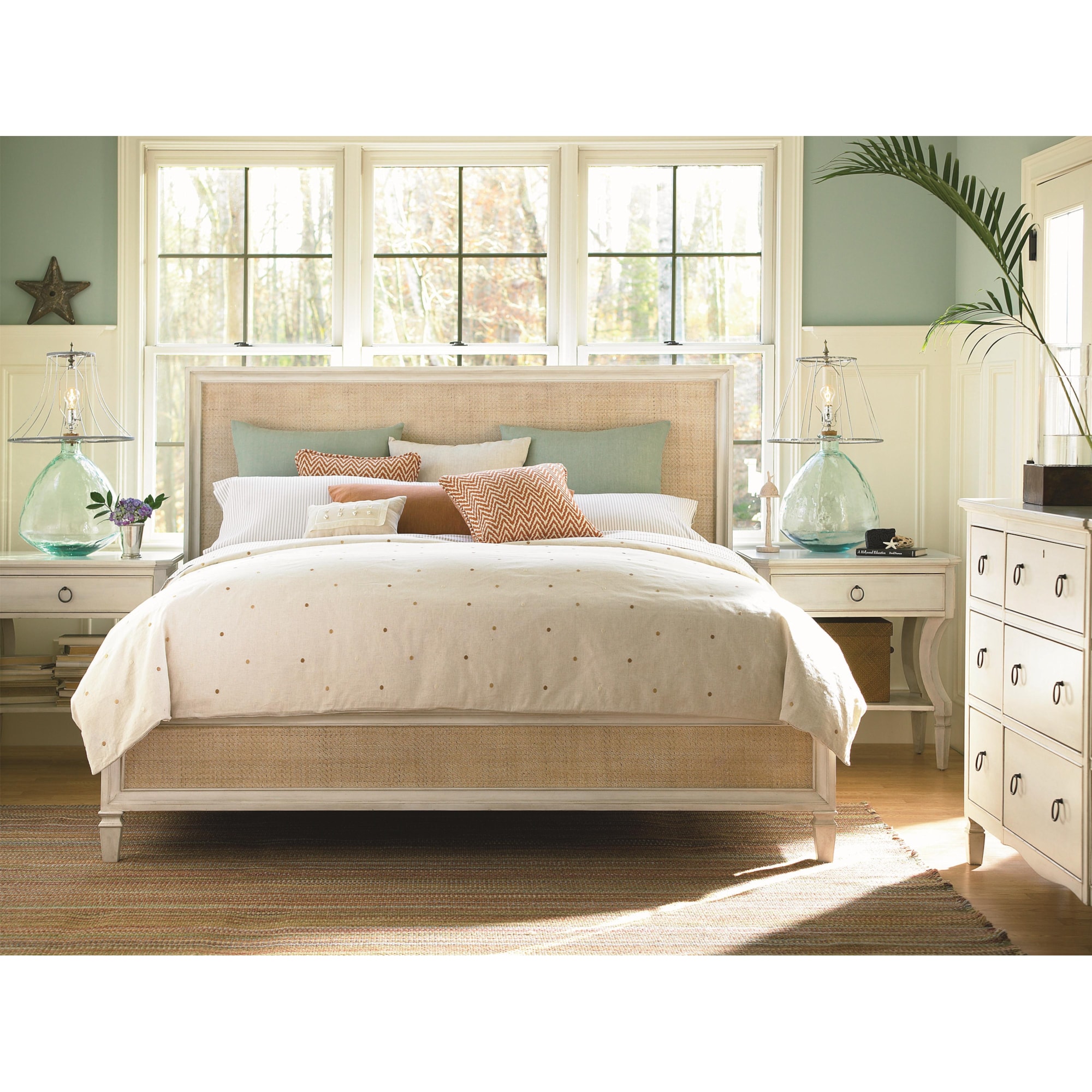 Universal Summer Hill 987220B King Woven Accent Bed Stoney Creek